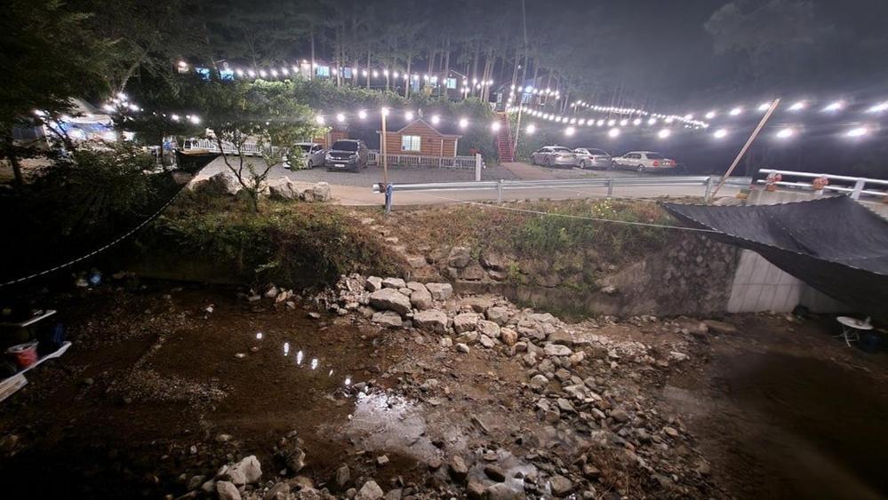 Hongcheon Gongjaksan Recreational Forest Pension Kültér fotó